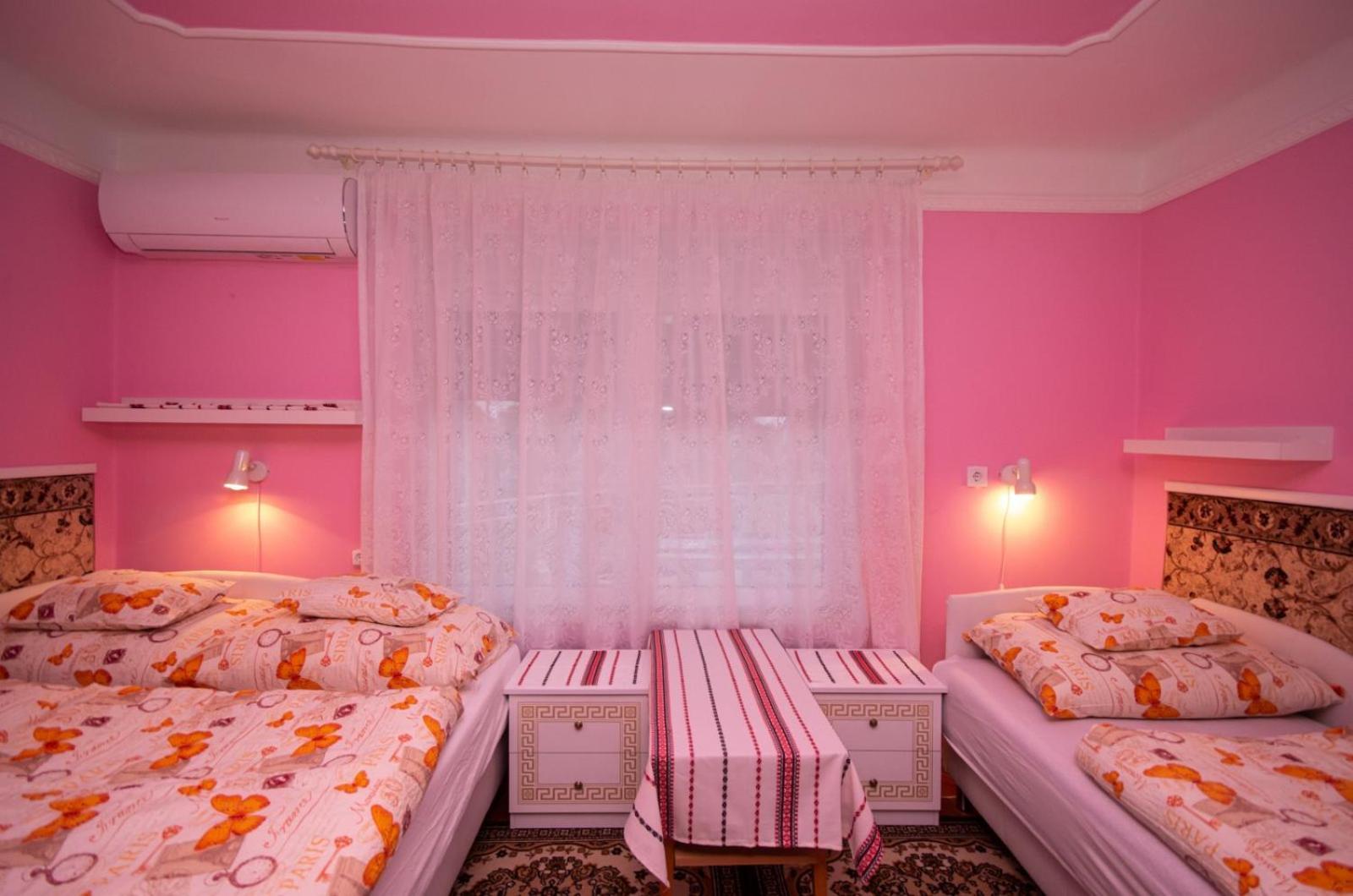 Amalia Apartman Gyula Exterior photo