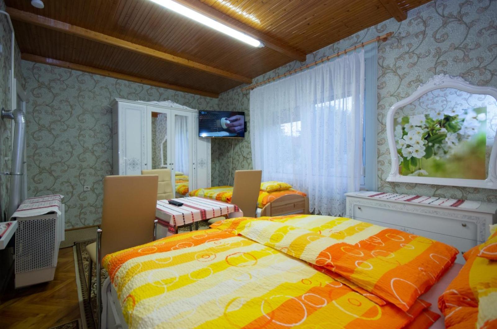 Amalia Apartman Gyula Exterior photo