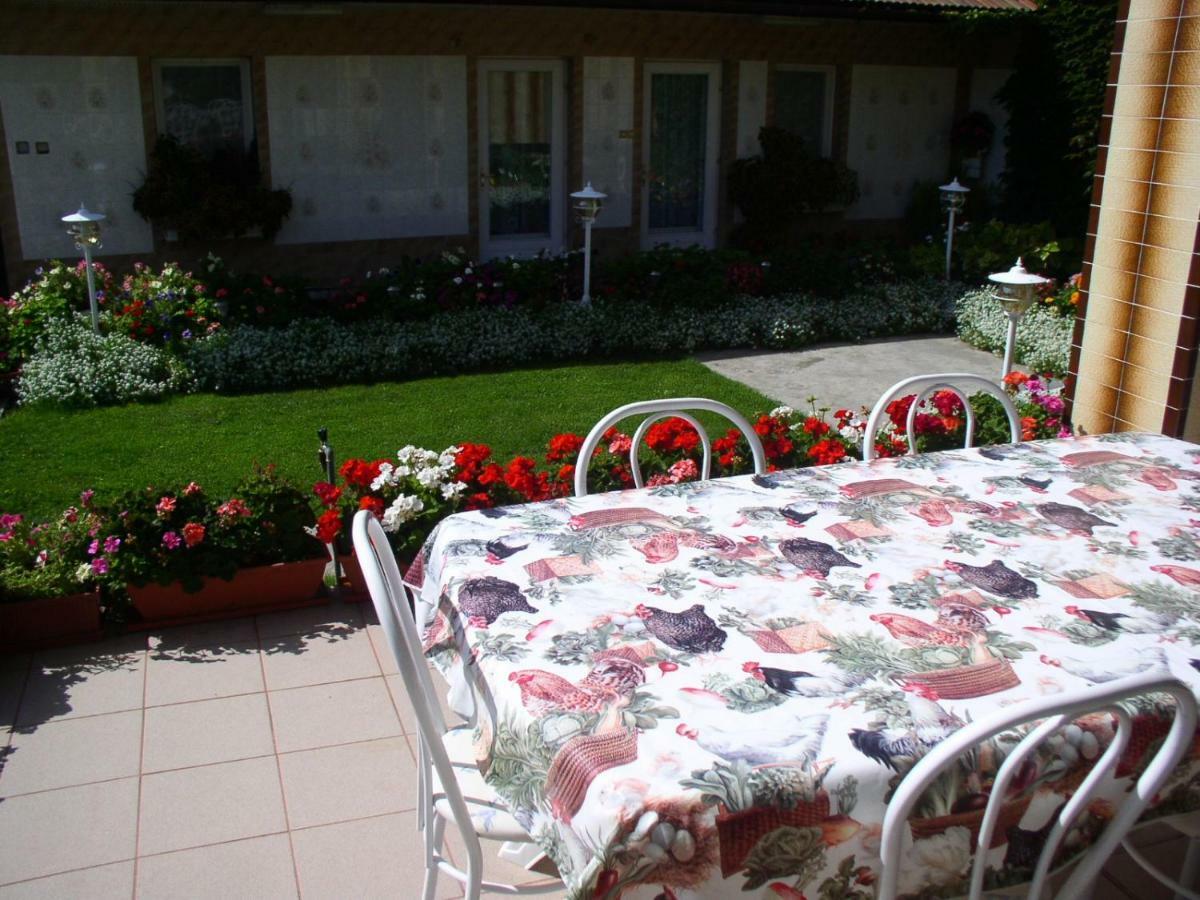 Amalia Apartman Gyula Exterior photo