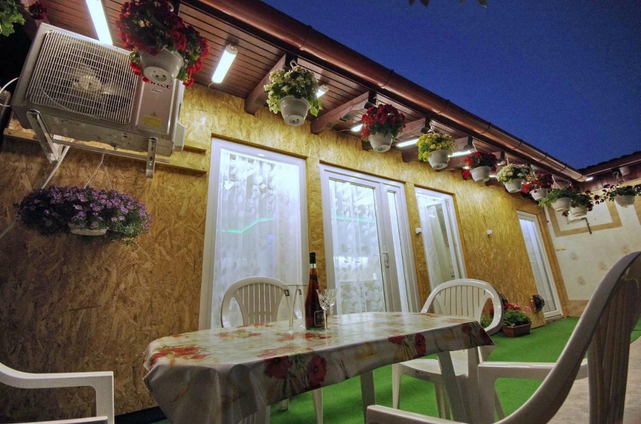 Amalia Apartman Gyula Exterior photo