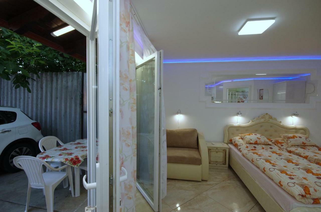 Amalia Apartman Gyula Exterior photo
