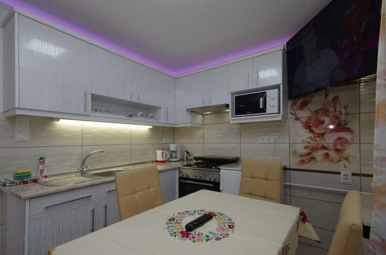 Amalia Apartman Gyula Exterior photo